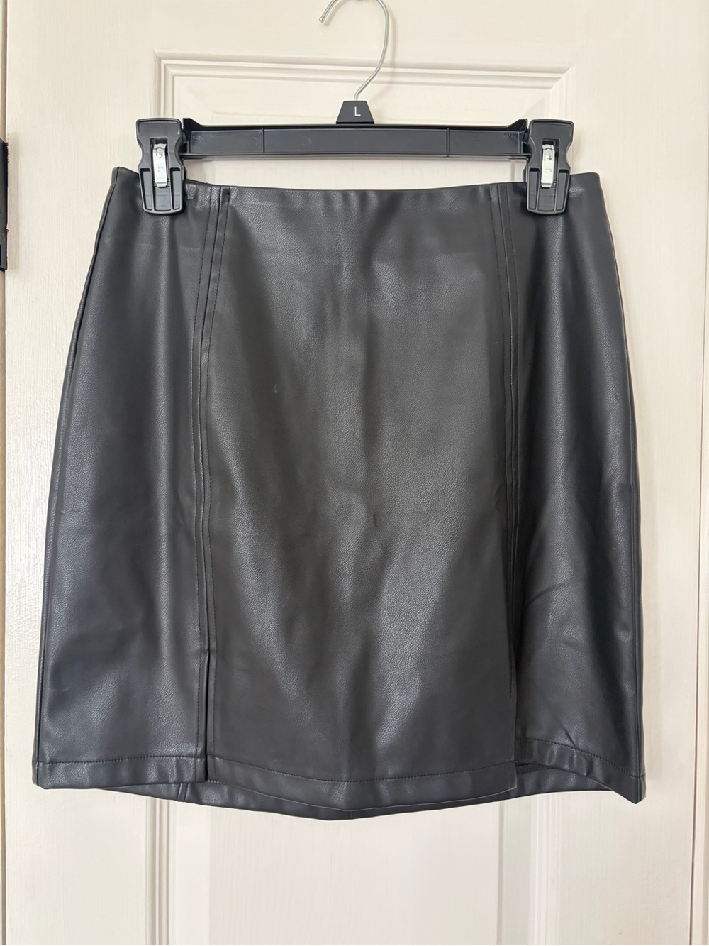Small • mangopop Black Faux Leather mini Skirt